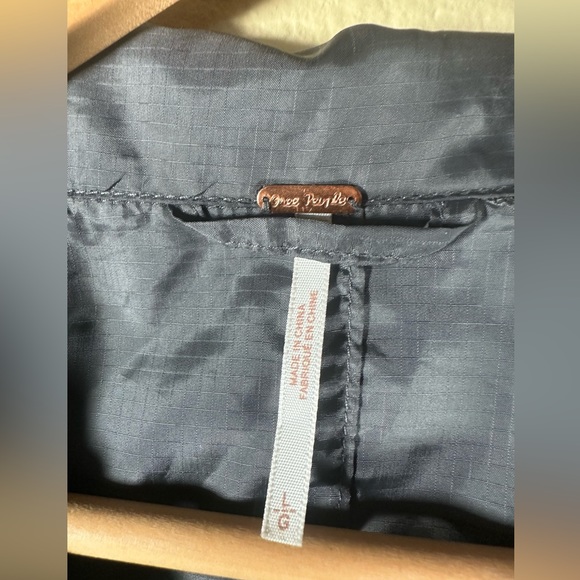 Free People Rain Jacket Excellent Condition Large - Picture 12 of 13